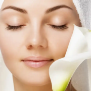 Tratament facial cu Skin Scrubber Crângași la Artistic Beauty Salon